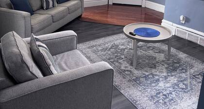 Beautiful 2-bedroom apartment in welcoming Akron perfect for your stay