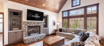 Mountain Escape | Hot Tub + Direct River Access