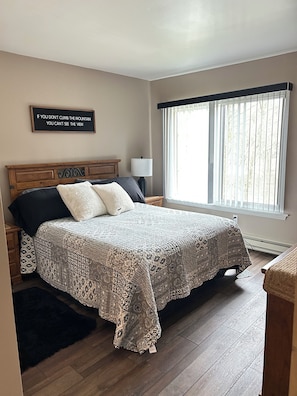 3 habitaciones, tabla de planchar con plancha y wifi gratis