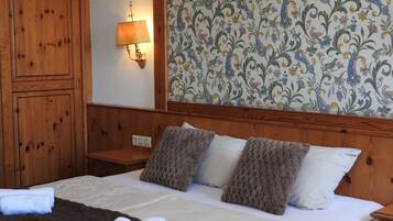 In-room safe, desk, free WiFi, bed sheets