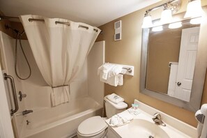 Hair dryer, soap - Spacious 3-bedroom condo in peaceful Murrells Inlet with AC / CAT #1 (Murrells Inlet)
