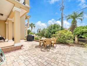 House, Multiple Beds (La Valencia Beach House) | Outdoor dining - La Valencia Beach House (Panama City Beach)