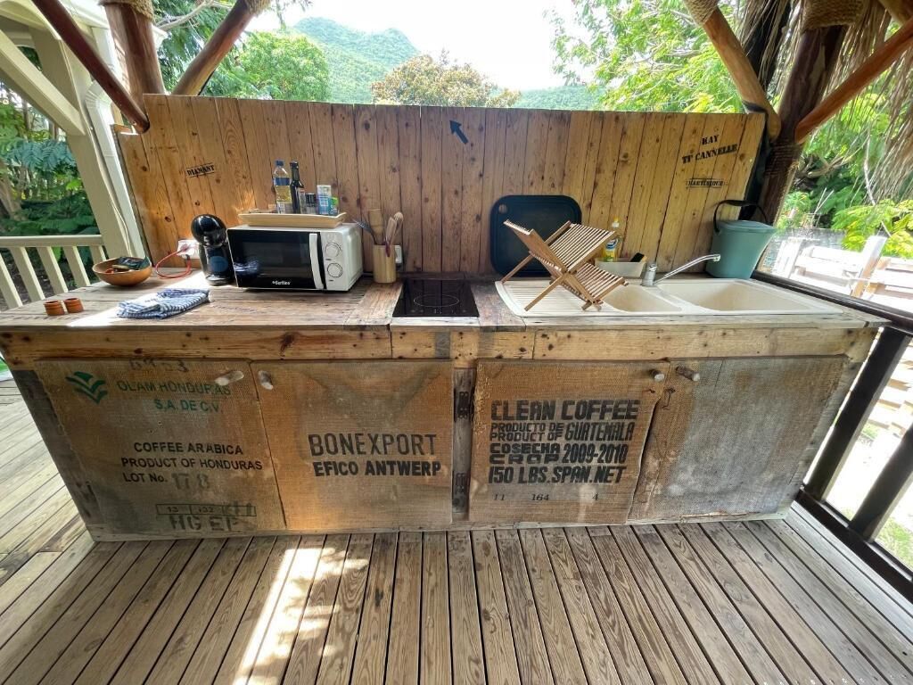 Apartamento básico, vista para o mar | Cozinha privada