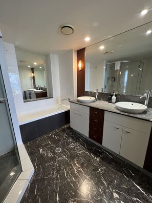 Bathroom - `Beside Still Waters` Luxury Escape (Surfers Paradise)