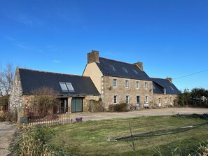 Exterior - Vrbo Property (Pleumeur-Bodou)