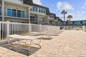 House - Ocean View 2BR Ground Floor Condo NSB Surfside (New Smyrna Beach)