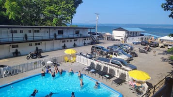 Utomhuspool