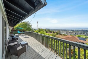 Property grounds - Pool, Grand View, King Bed, Spacious, Parking (El Cajon)