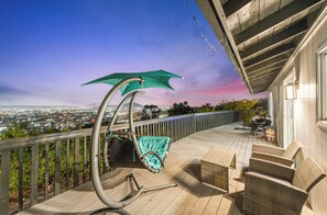 Terrace/patio - Pool, Grand View, King Bed, Spacious, Parking (El Cajon)
