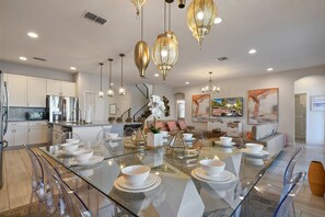 Dining - 547 MB - Bellavida Majesty (Kissimmee)