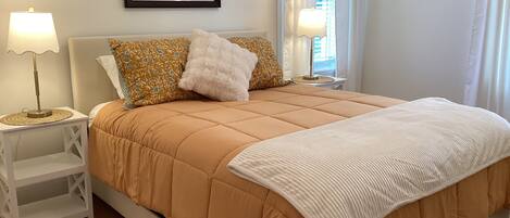 2 bedrooms, desk, iron/ironing board, free WiFi