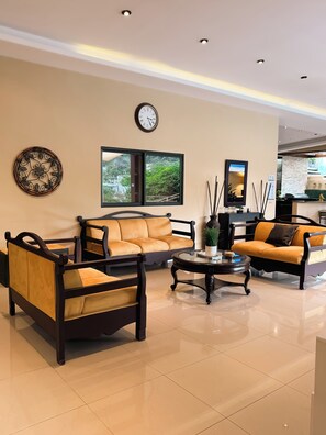 Lobby - Villa del Alma, Luxury Villa in La Libertad SurfCity El Salvador (Tamanique)