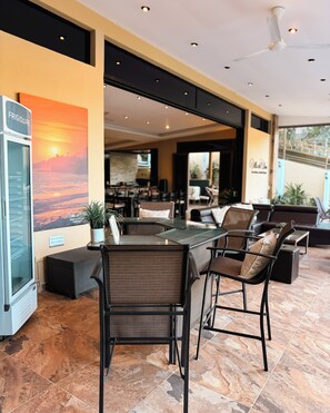 Dining - Villa del Alma, Luxury Villa in La Libertad SurfCity El Salvador (Tamanique)