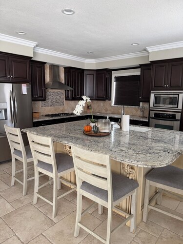 5 bedroom dream house in delightful Chino with AC and paradise for a backyard