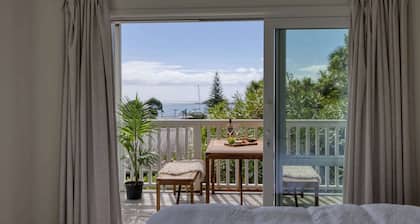 Miro Guesthouse - Palm Beach on Your Doorstep