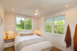 2 bedrooms, desk, iron/ironing board, free WiFi - Hanalei River Cottages – Cottage One, Private, Luxury, Tropical Escape (Hanalei)