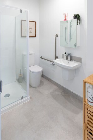 Hair dryer - Dual key Property | Heart of Christchurch CBD (Christchurch)