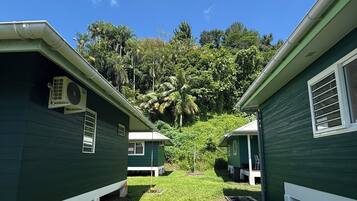 Classic Bungalow, Patio, Garden View | Property grounds