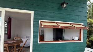 Bungalow – classic, terrasse, hageutsikt | Terrasse/patio