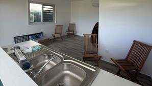 Bungalow – classic, terrasse, hageutsikt | Innvendig