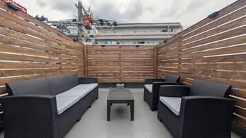 Luxury House, Balcony | Terrace/patio