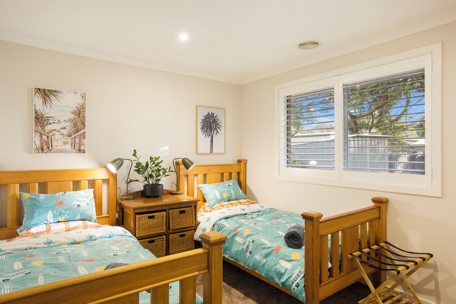 3 bedrooms, desk, iron/ironing board, travel cot