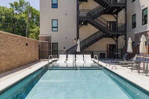 Pool - The Midnight Muse on Music Row - POOL & Rooftop! (Nashville)