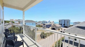 Property grounds - Spacious 7 bedrooms duplex walk to the beach+pool (North Myrtle Beach)