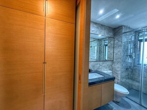 Bathroom - Cozy studio apartment in charming Johor Bahru (Johor Bahru)