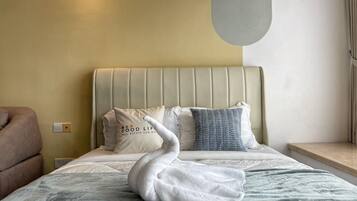 1 habitación, tabla de planchar con plancha, wifi y ropa de cama