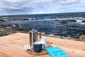 House | 1 bedroom - Writer s Retreat - Peaceful Cosy Seafront Retreat for Two (Fraserburgh)