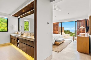 Room - Ocean-View Iyari Villa, Pool, Cook & Golf Cart (Corral del Risco)