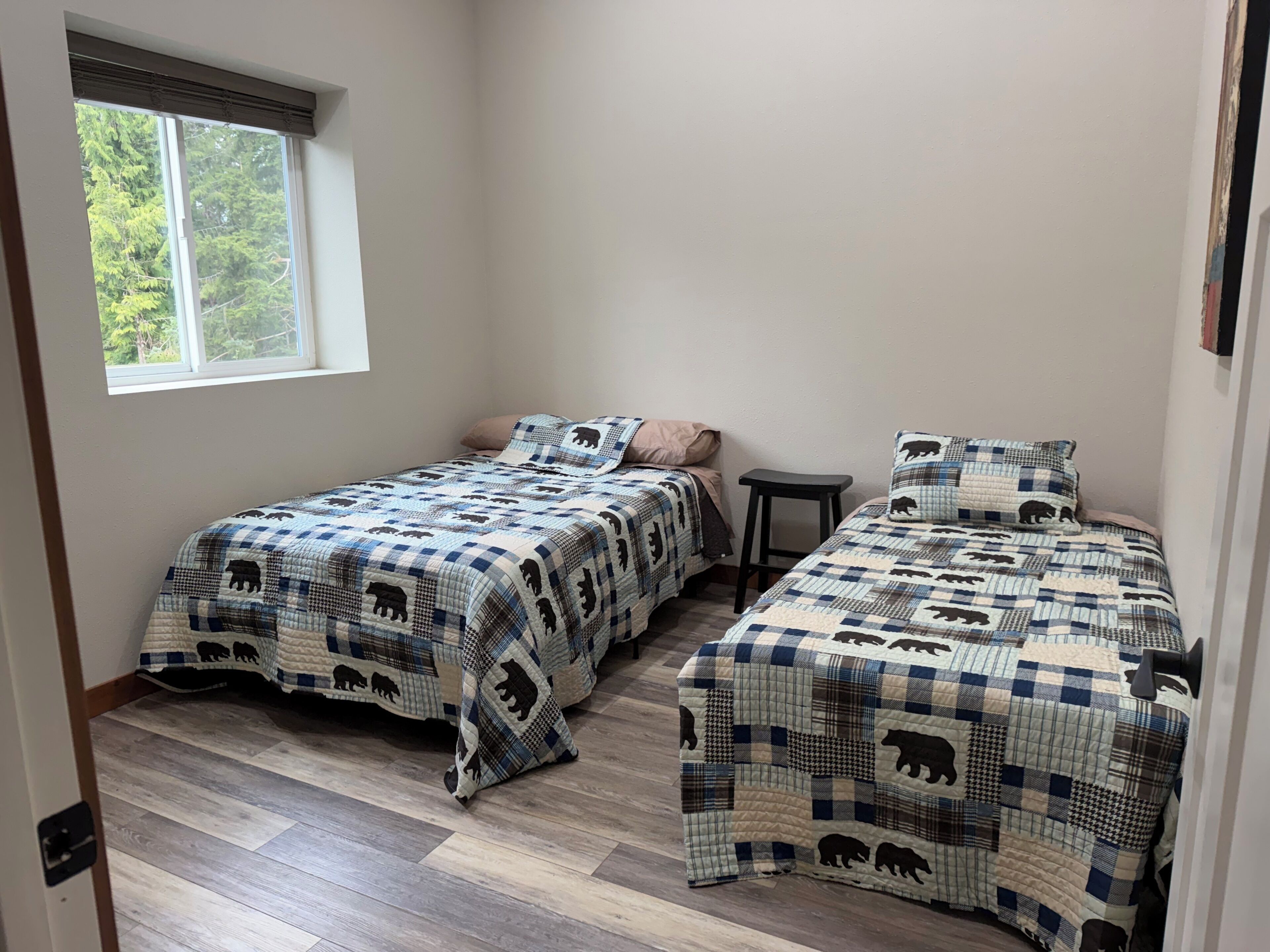 3 chambres, fer et planche à repasser, Wi-Fi gratuit, draps fournis