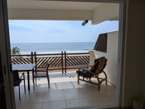 Interior - One Bedroom Oceanfront - Puerto Escondido 1321 (Bajos de Chila)