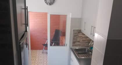 Room-warm Double Bedroom Central Beach L