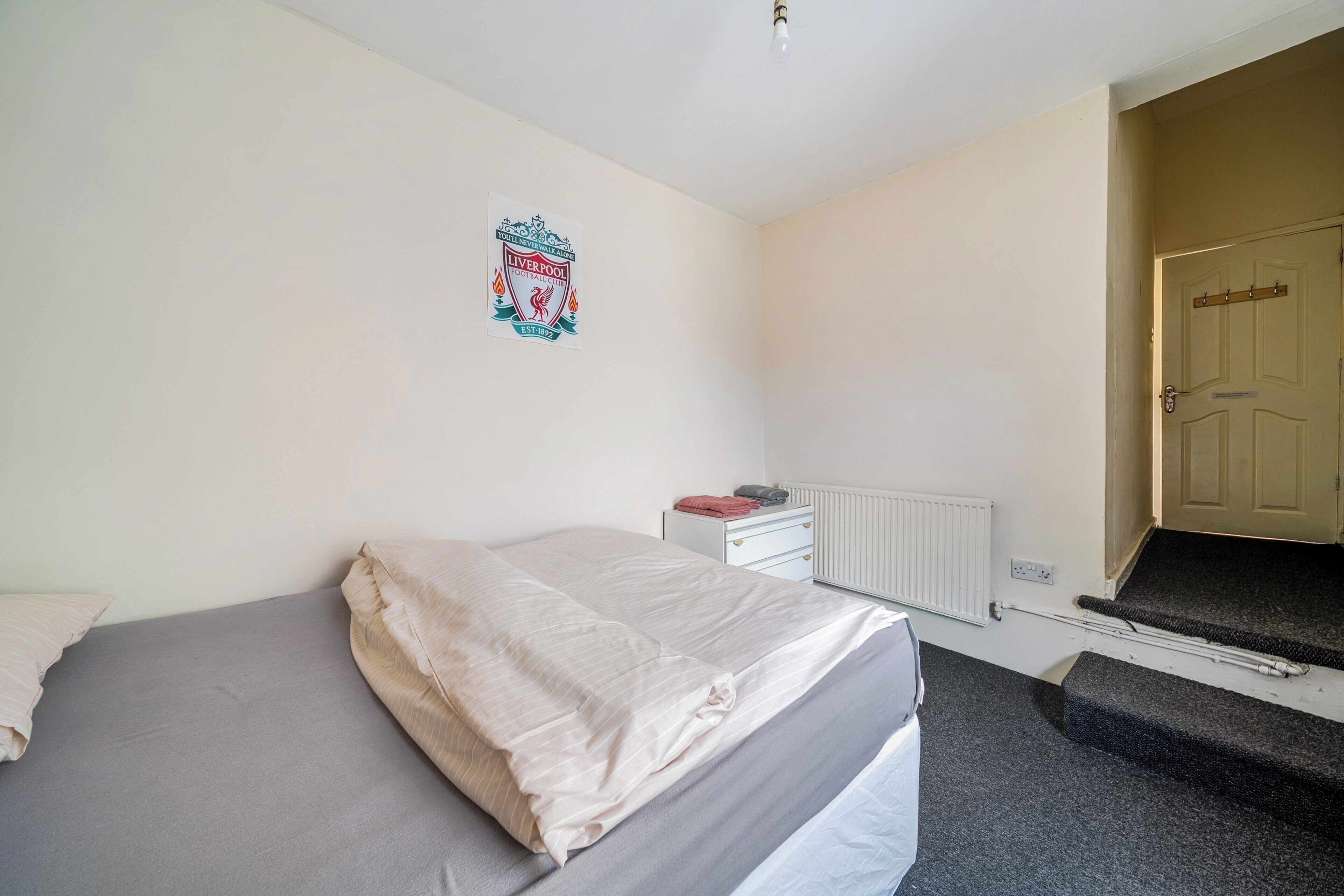 1 bedroom, iron/ironing board, bed sheets