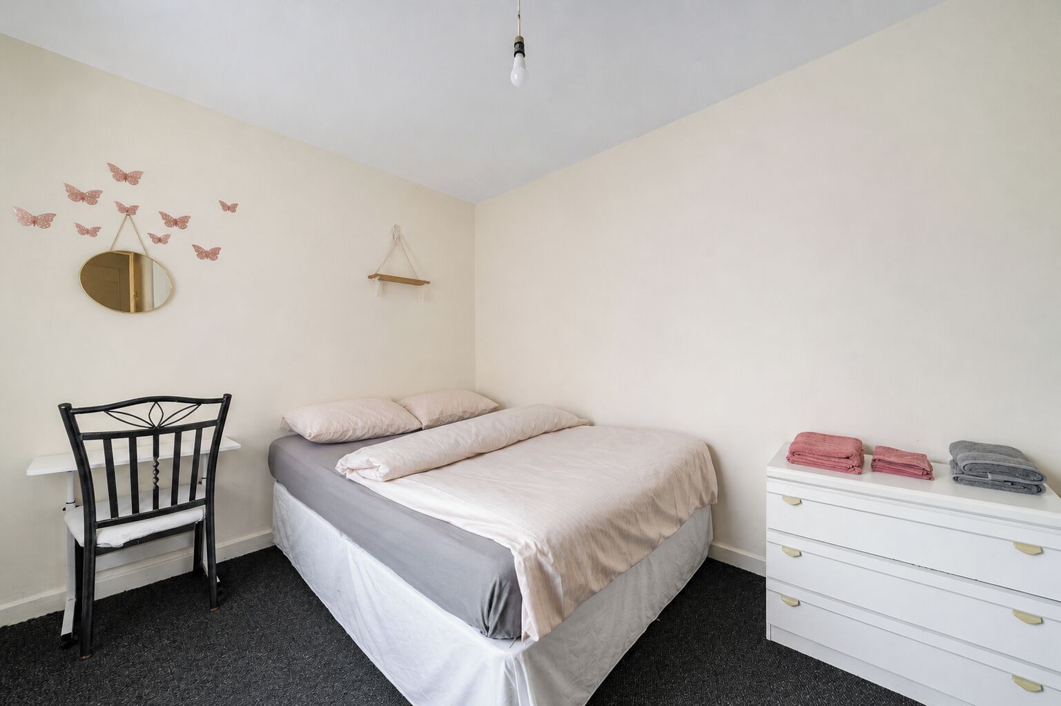 1 bedroom, iron/ironing board, bed sheets