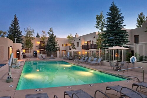 Taos | Short Stay Mountain Trip | Pool + Hot Tub