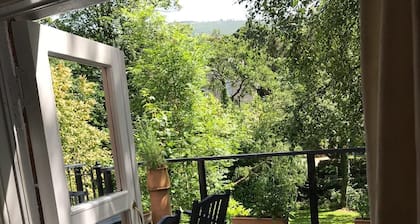 Beautiful Garden Double Room with private Access