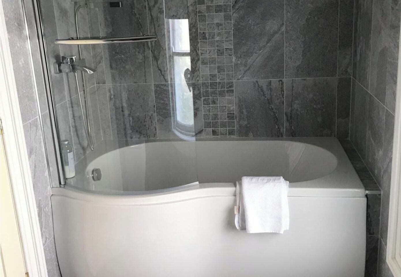 Shower, towels