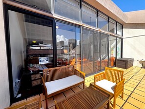 Property grounds - Penhouse Loft LargeTerrace2-bedroom Kitchen Seaside  HPU&Cruise  8 person (Honolulu)
