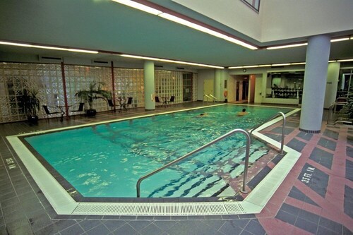 Vancouver | Urban Retreat | Walkable + Central Location