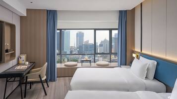 Luxury Twin Room, City View