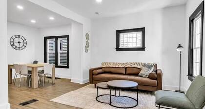 Stylish 4BR Home l Mins to Falls & All Attractions