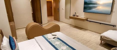 Premium Room | Desk