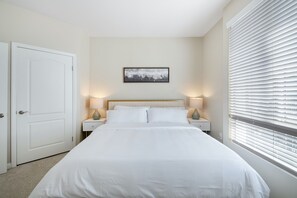 Room - Bright 1BR Coastal Escape • Gym • Pool • Parking (Marina del Rey)