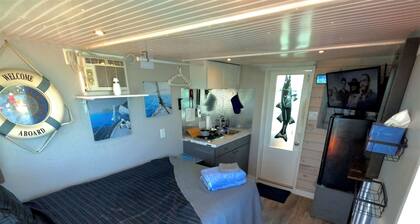 Affordable, Adventurous Houseboat on-the-water in Key West Florida