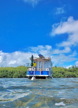 Miscellaneous - Affordable, adventurous house boat powered by renewable energy in Key West (Key West)