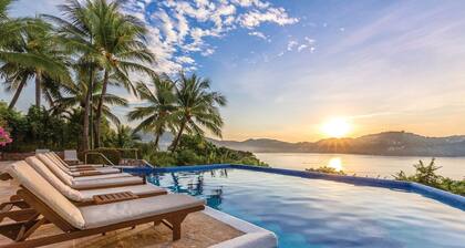 Zihuatanejo | Romantic Ocean Escape | Pool + Beach