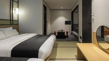 Signature B | Premium bedding, individually decorated, individually furnished
